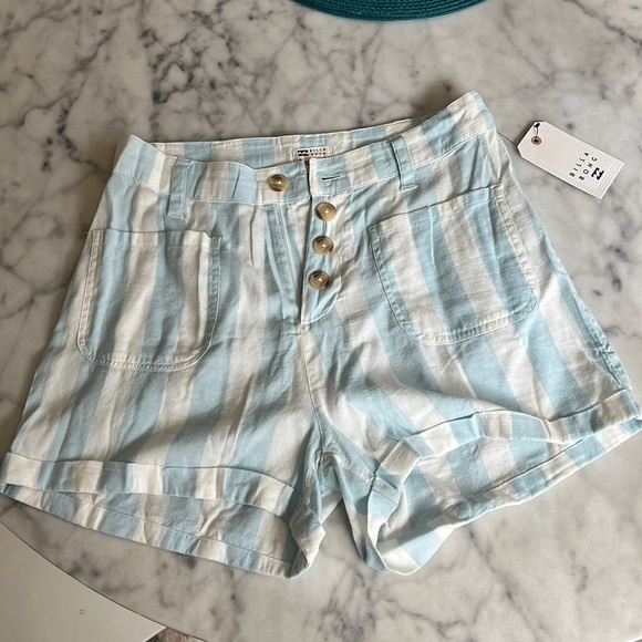 Billabong Pants - 🆕 NWT Billabong white & baby blue striped cotton blend shorts. W Size 26.